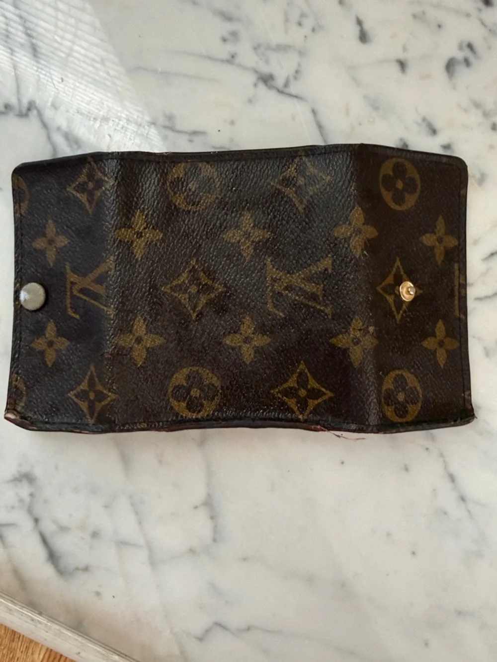 Authentic Louis Vuitton Monogram Canvas Key & Card Holder in Brown very loved. - Picture 3 of 5
